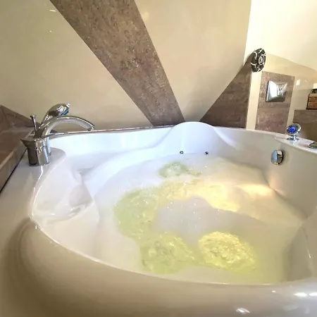 Michel Marine アパート